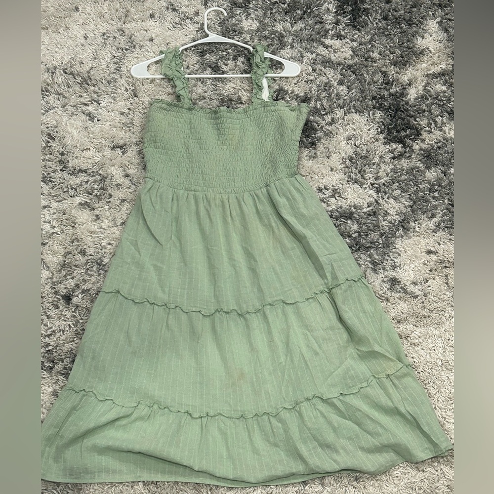 Green Flowy Drees